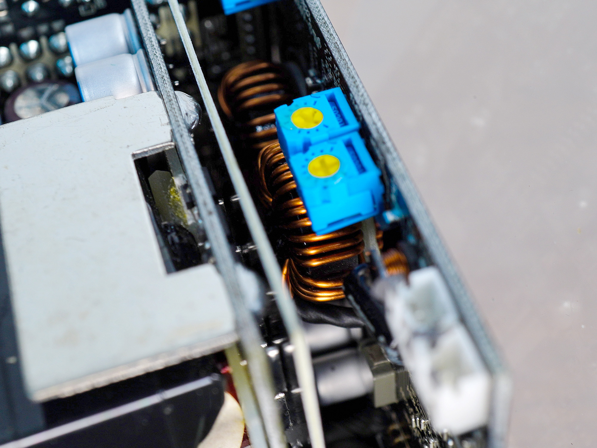 USB|Hydro PTM X PRO拆解，看看13cm长ATX千瓦电源的内部都有啥