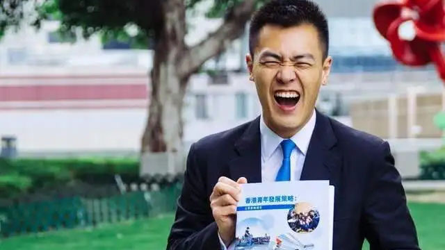 刘鸣炜|刘鸣炜身家300亿却低调再婚，钟情高学历女性，被妻子两品质征服