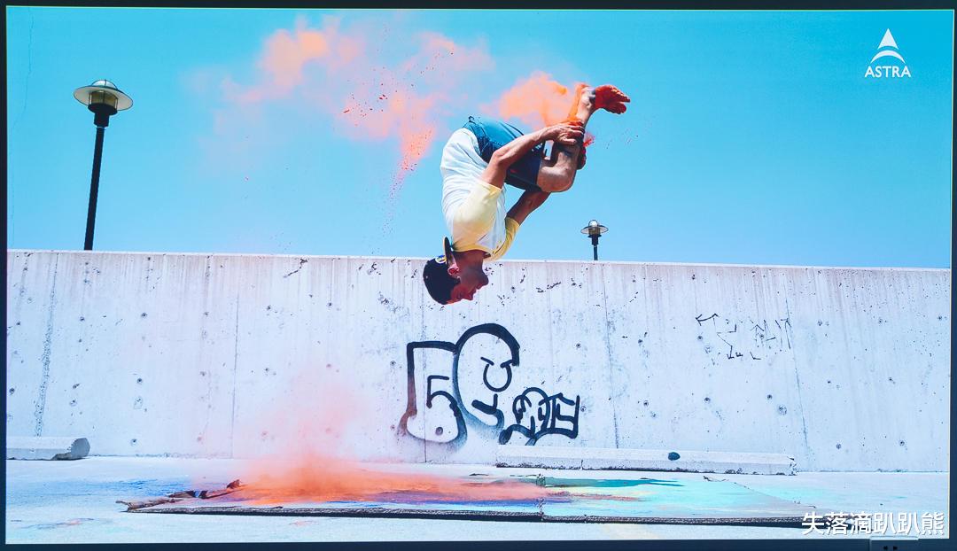 投影仪|七千元真香4K投影,飞入寻常百姓家的峰米V10 4K超高清投影仪