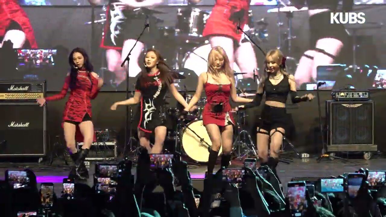 sm|SM艺人不能开麦，必须对嘴唱是传统，为何aespa还被阻击不开麦？