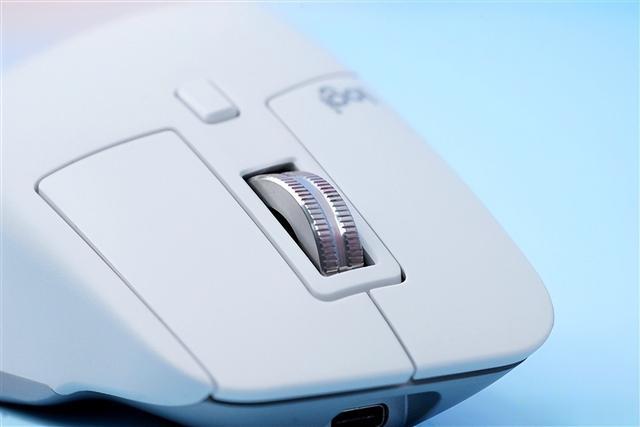 罗技|1秒滑动1000行!罗技MX MASTER 3S鼠标图赏