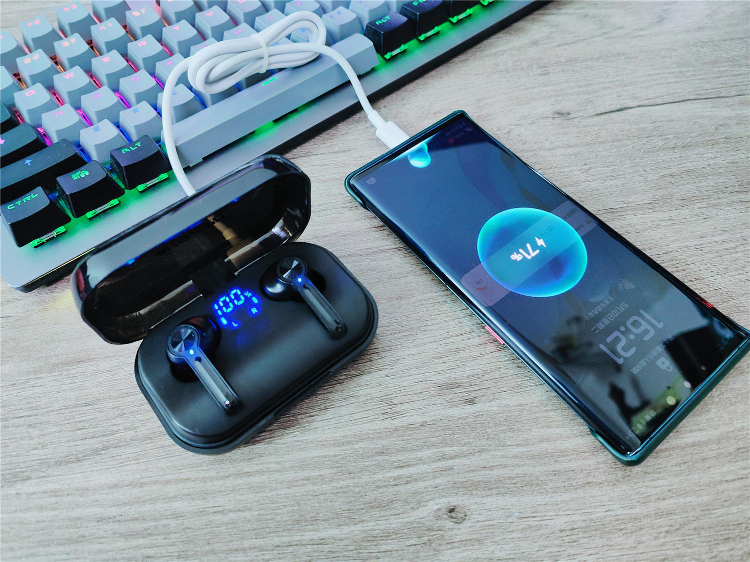 佳能|英雄莫问出处｜有料就行，这款真无线降噪耳机挺会造