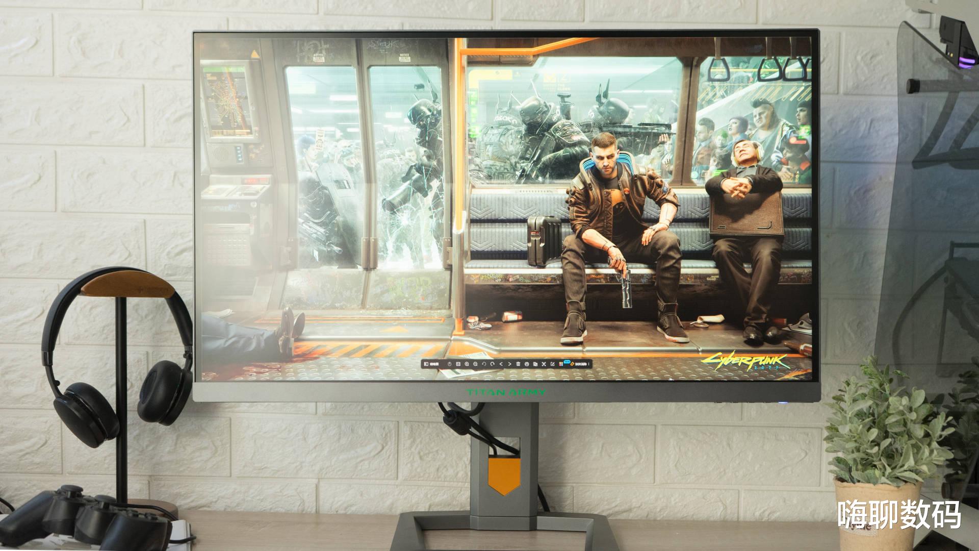 移动电源|MiniLED+165Hz刷新率，玩游戏更给力，泰坦军团电竞显示器真香