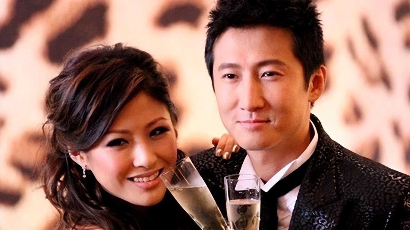 洪金宝|洪金宝儿媳穿短裙秀身材，细腰长腿太吸睛，自曝已跟老公分离半年