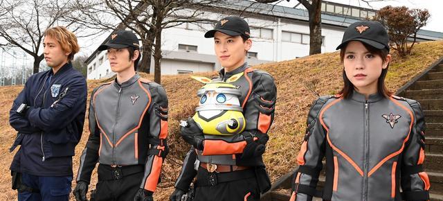 acgn漫评|德凯奥特曼9月官方剧照:结名回归 二叔与德凯共斗斯菲亚雷德王