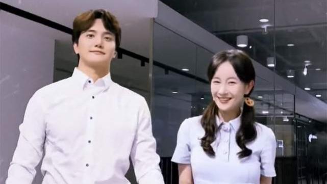 谭松韵|张檬怀孕再添细节证据！穿宽松裙子与老公跳舞，小肚子微微凸起