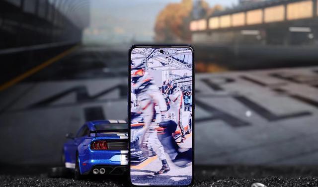 北京市|又一爆款“诞生”,618首日卖出10万台,天玑8100+80W售价2099元