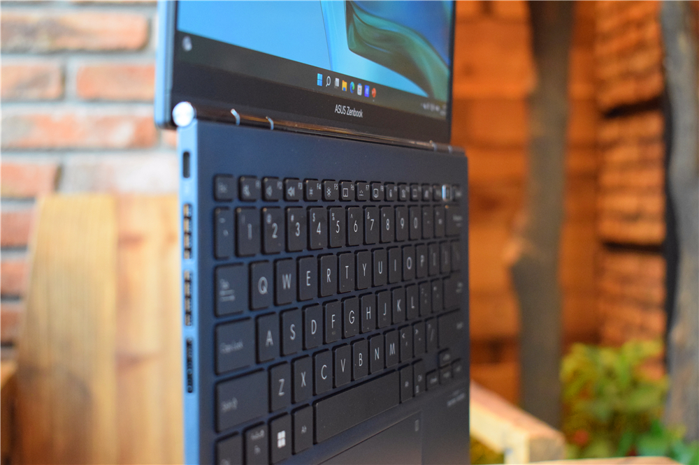 锐龙|华硕好屏+锐龙7 6800U,既有生产力又有爱奇艺 华硕灵耀X 13锐龙版评测