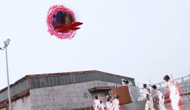 |假面骑士revice对比build和铠武瞬间理解为何大二会被称为小丑