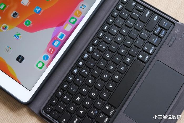 iphone11|iPad实用配件，雷柏XK300蓝牙键盘体验