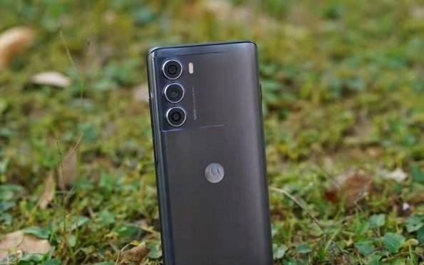 余承东|摩托罗拉手机怎么选?这5款堆料够猛,性价比还高