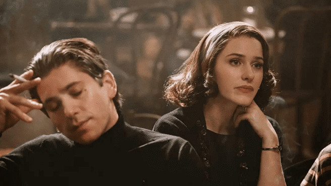 酒吧|她又脱了，这次终于燃起来了！