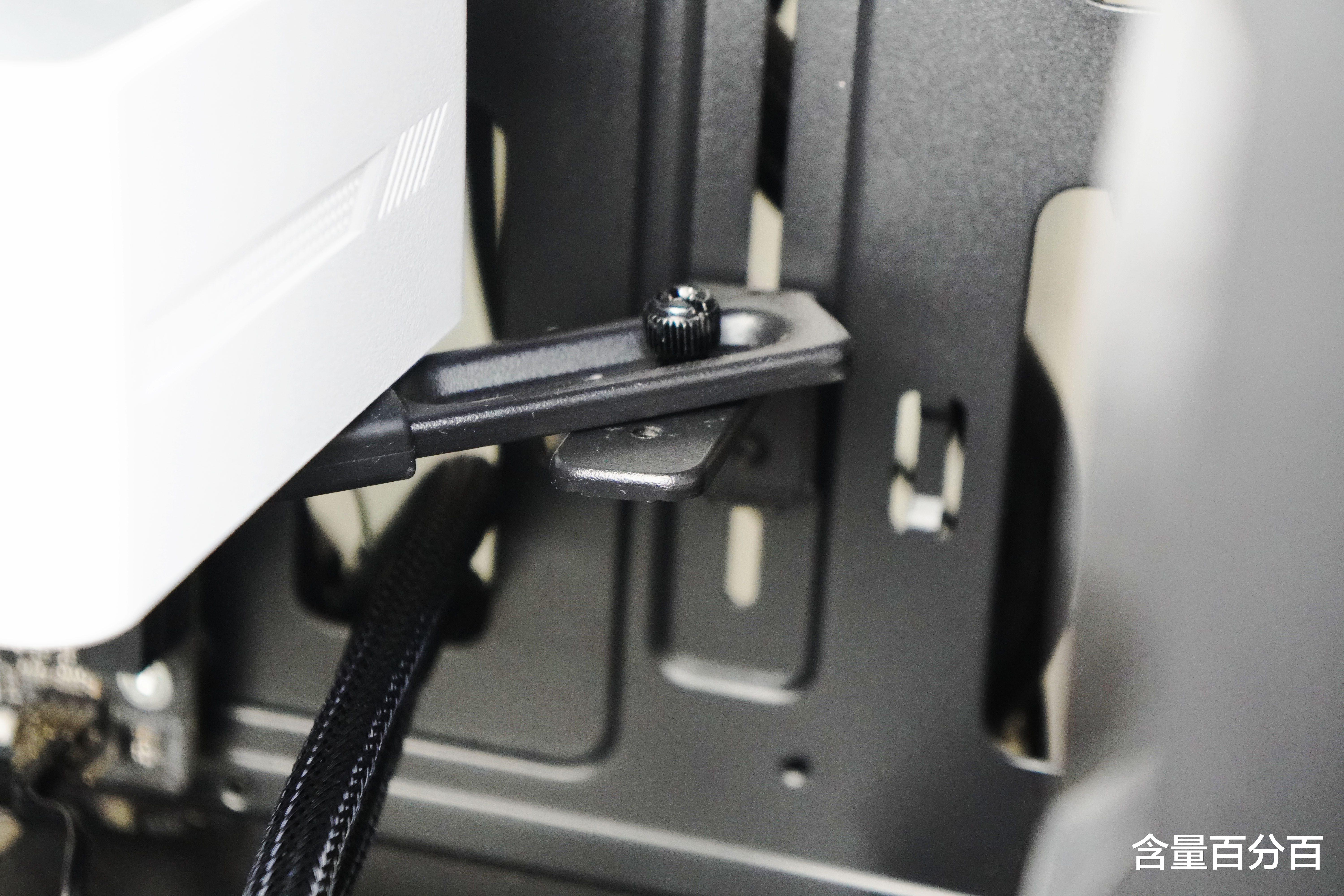 安钛克|型料兼备,自带显卡支架的安钛克DP503雷电中塔机箱