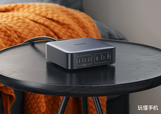 |绿联首发200W氮化镓充电器：4C+2A共六个接口，售价459元