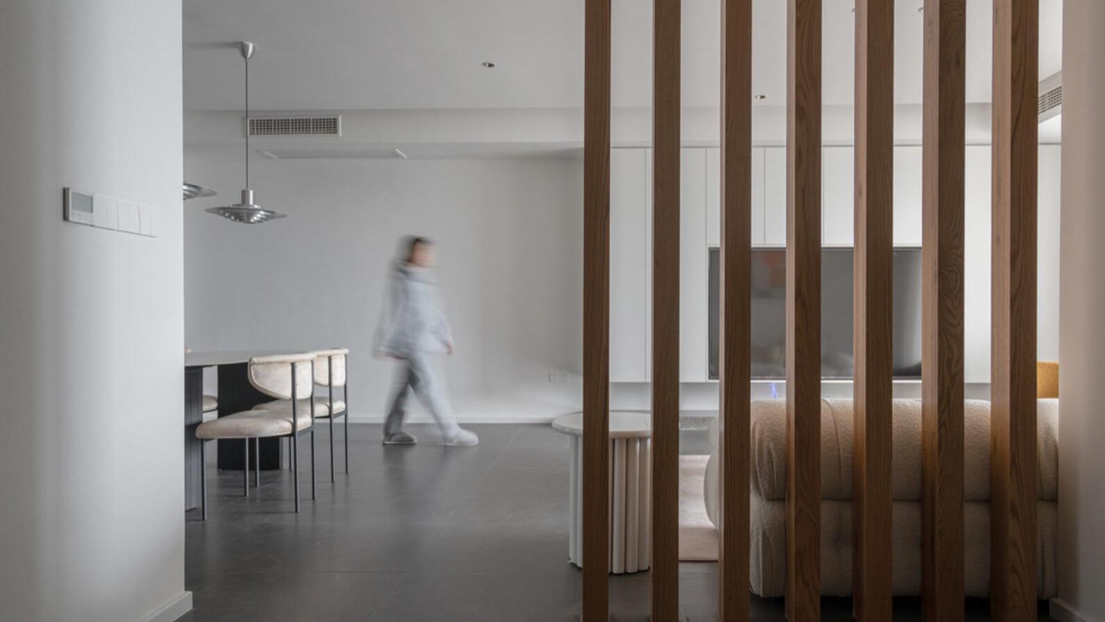 走进她128㎡新家，灰砖白墙，最经典的色彩搭配，往往最耐看