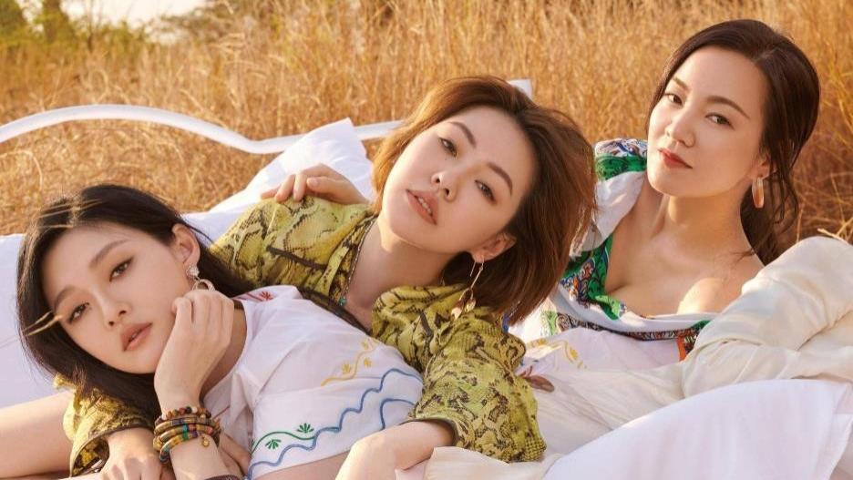 阿雅|\忍气吞声\阿雅：嫁“活佛”却遭小S欺辱，因贴心照顾郑秀妍被赞