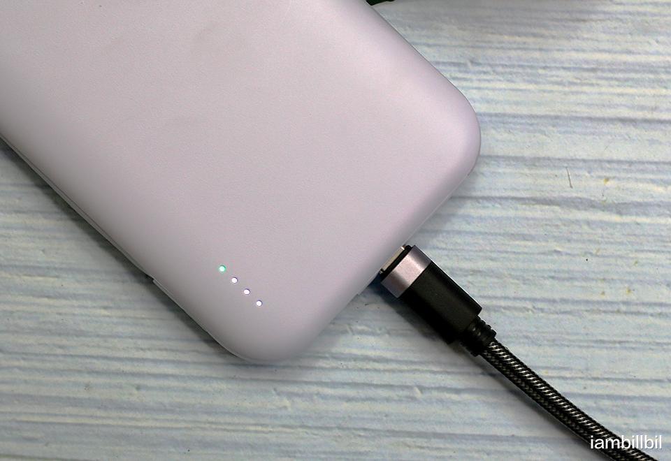 充电宝|超小便携自带线,素乐自带线快充充电宝让出行更方便