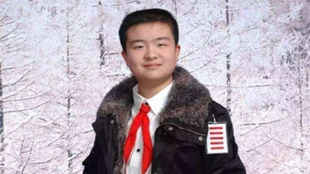 |五道杠少年曾名噪一时，如今沦为路人甲，堪称又一个“伤仲永”