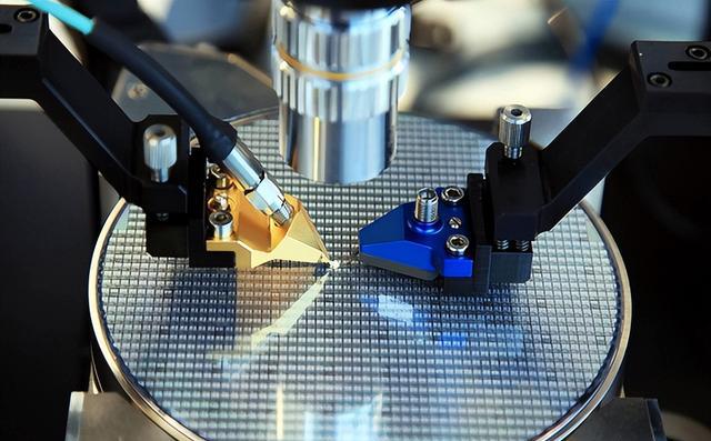 芯片|100亿美元不够吸引?印度再接再厉:邀请英特尔、台积电在印建厂