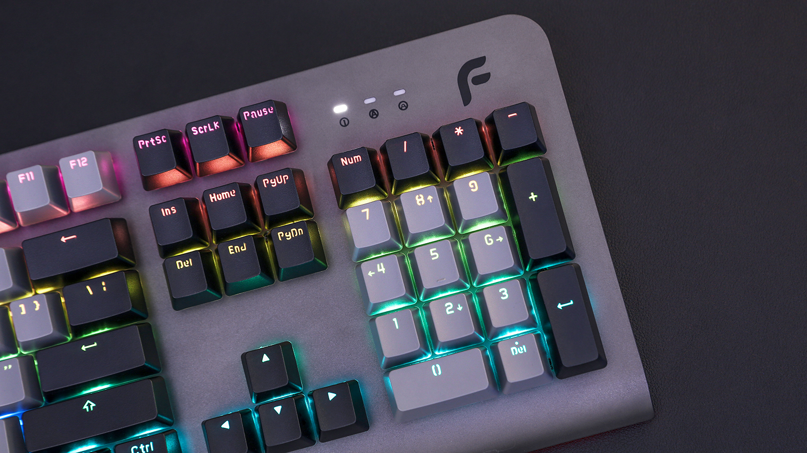 机械键盘|大屏幕玩家的机械键盘,实现输入自由,迪摩F33猎星者