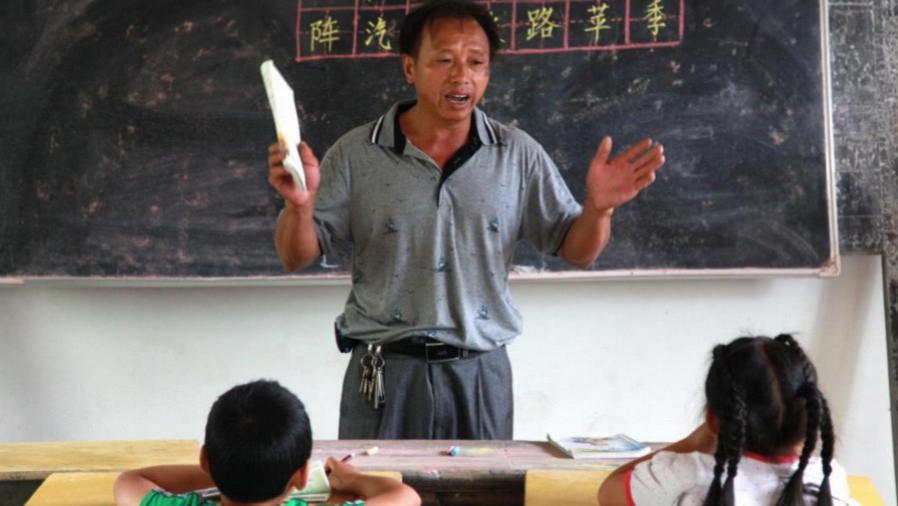 绿豆|43岁乡村教师患甲状腺癌，医生提醒：吃一口等于10斤酒，趁早扔