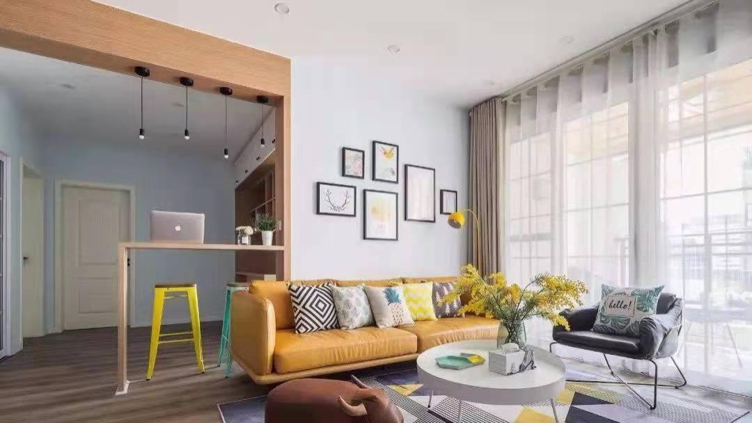 117㎡三居室，把春天的靓丽色彩，带回家。