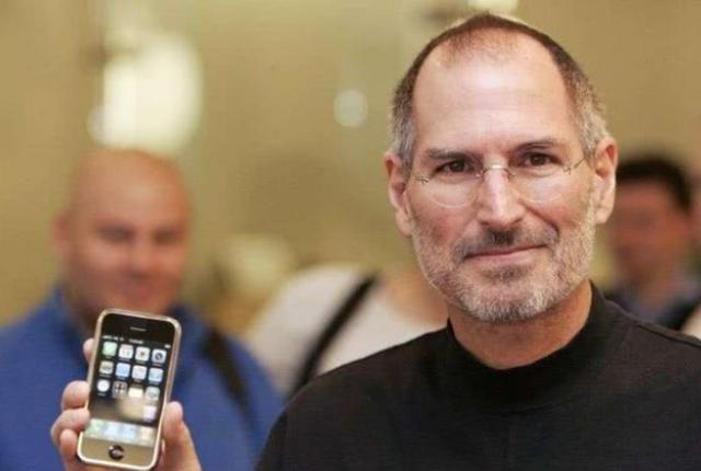 显卡|比尔盖茨预测:智能手机或将被时代淘汰!谁将会是下一个主角?