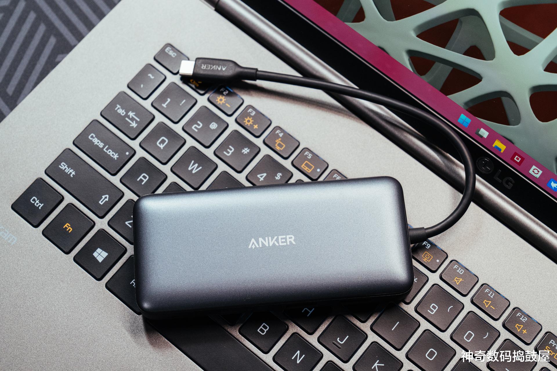 |简洁条理,如何布置自己的办公桌面:轻办公好物分享