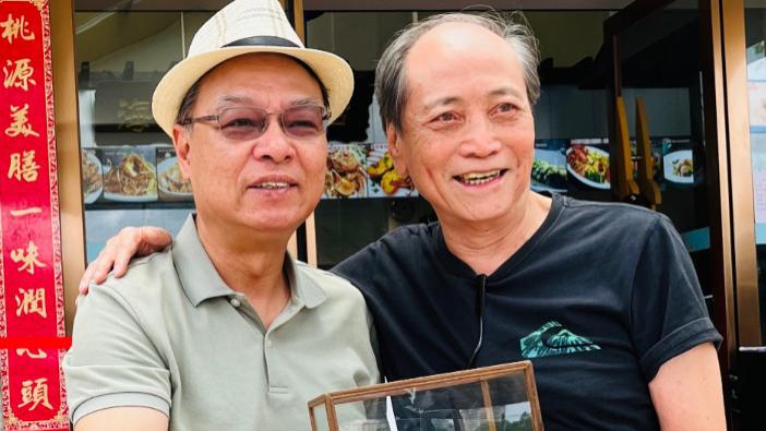 利智|李力持晒李连杰87岁岳父近照，称其留在中山养老，未随利智移民