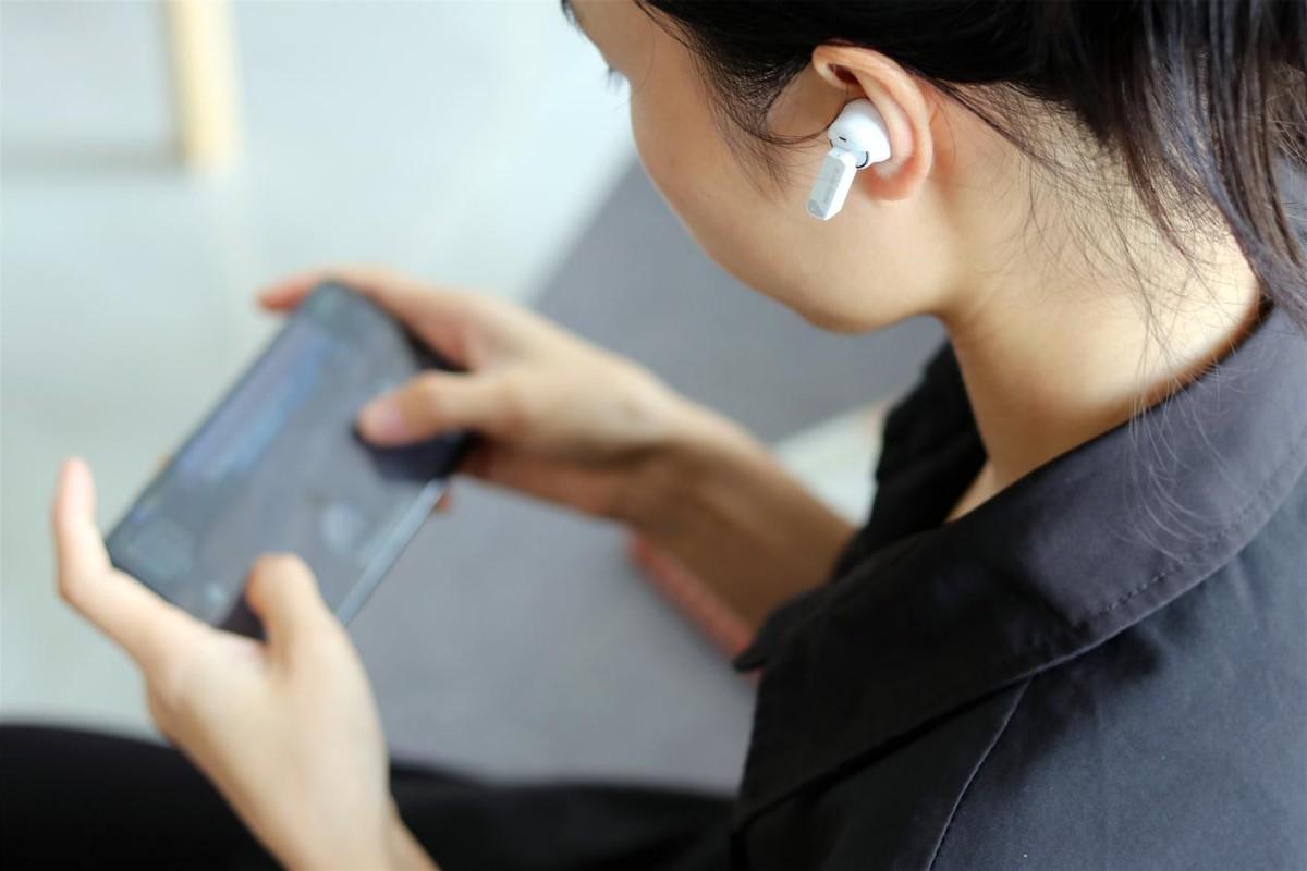 無線藍牙|游戲黨的福音！黑鯊新出的鳳鳴真無線藍牙耳機，讓你玩手游更爽