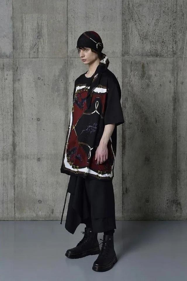 漫画|山本耀司的支线 Ground Y,如何靠动漫联名揽获 Z 世代青睐