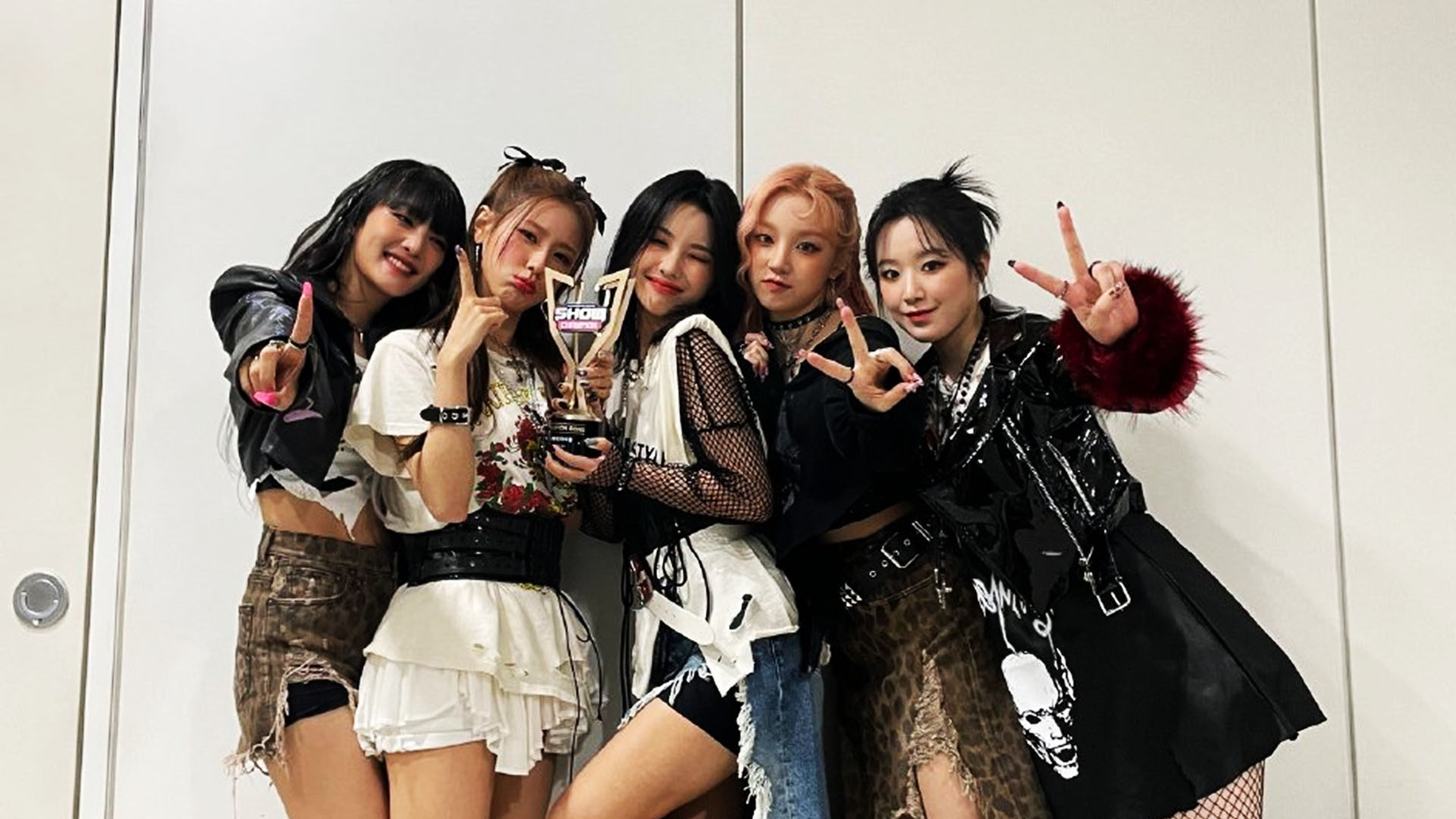 宋雨琦|(G)I-DLE田小娟模仿成员唱法，曺薇娟展示“面式律动”，宋雨琦艺能感超强