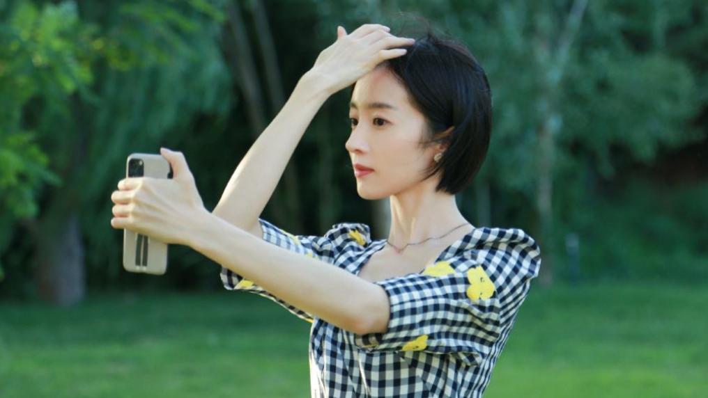 李沁|让她演女主都不红，这几位女星榜上有名，也是没谁了