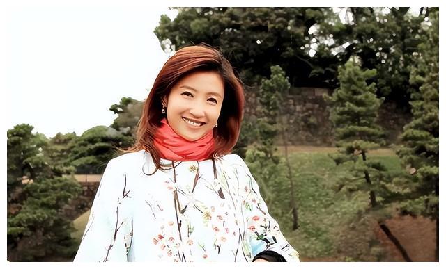 和蒋虎丁克17年的春妮，为何二婚嫁给刚强1年就生下儿子？