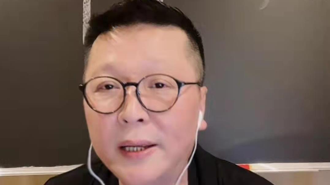 李春波|过气歌手李春波可惜了，直播唱歌主打怀旧风，跟付笛生夫妇比差远了