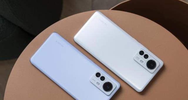 交易|独一无二的天玑9000+旗舰，50MP疾速影像+2K超感屏，好评率99%