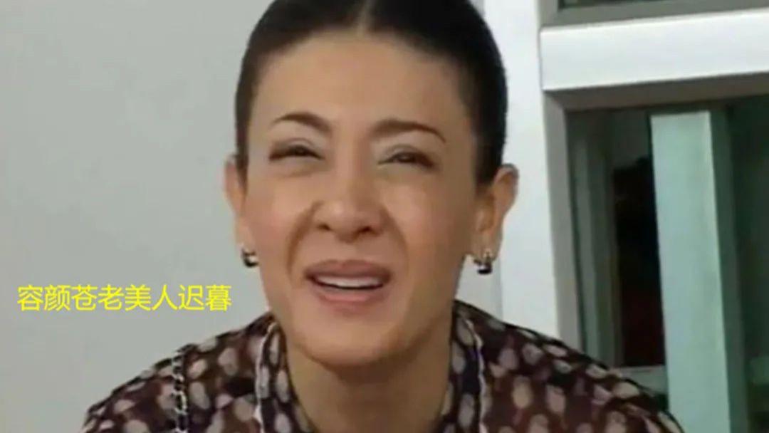 西拉米|西拉米近照苍老憔悴，美人迟暮，容颜已无法与泰王身边的女人媲美