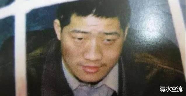 警察|1996年，连杀27人，逃亡时还娶5个老婆的恶魔最终被处死刑