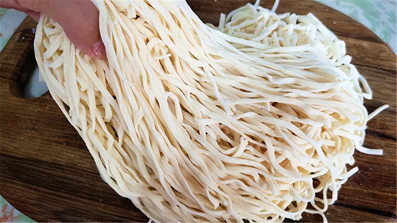 食盐|最新版膳食指南公布：限盐标准再次提高，4种高盐食物要学会拒绝