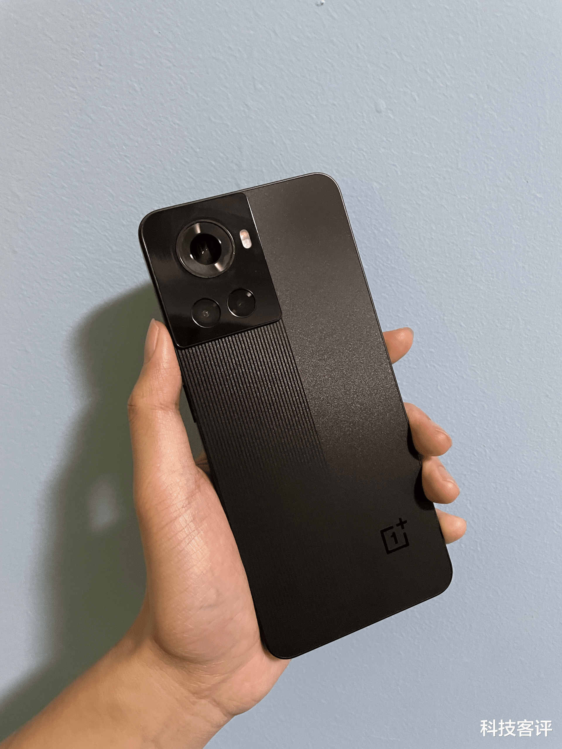 一加科技|2K价位真香机的游戏体验稳吗？看看准大学生的天玑8100新机体验