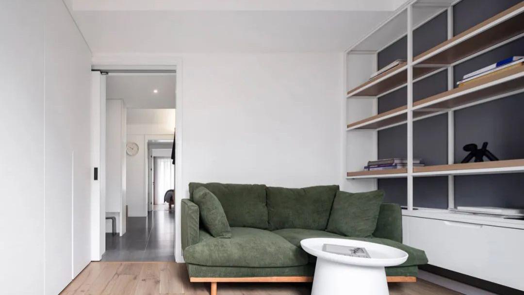 谷仓门、折叠门：75m2的局促小两居，秒变多功能宅+通透敞亮！