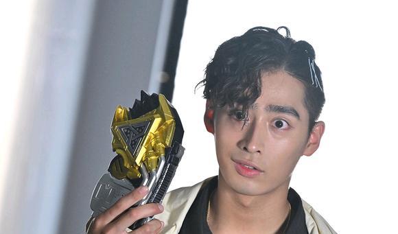 时间线|假面骑士revice:望月的小作文,人类需要恶魔,狩崎露出獠牙!