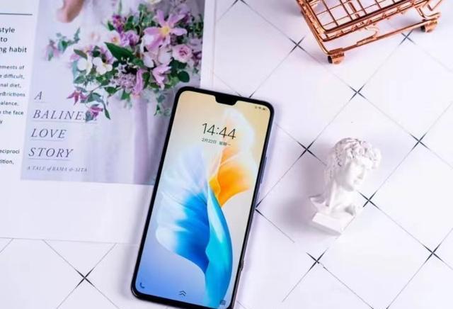 三星|从3298降至614元,八核处理器+三星屏+3D人脸,旗舰低价重回战场