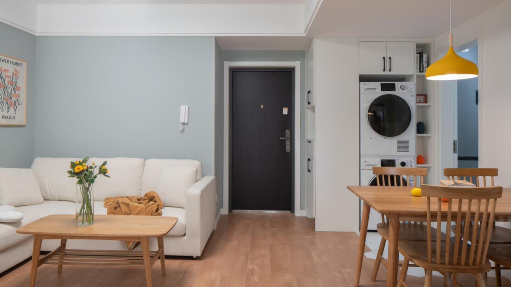 53㎡，她硬是改出了三个房间，完工后还一点不拥挤，太巧妙了