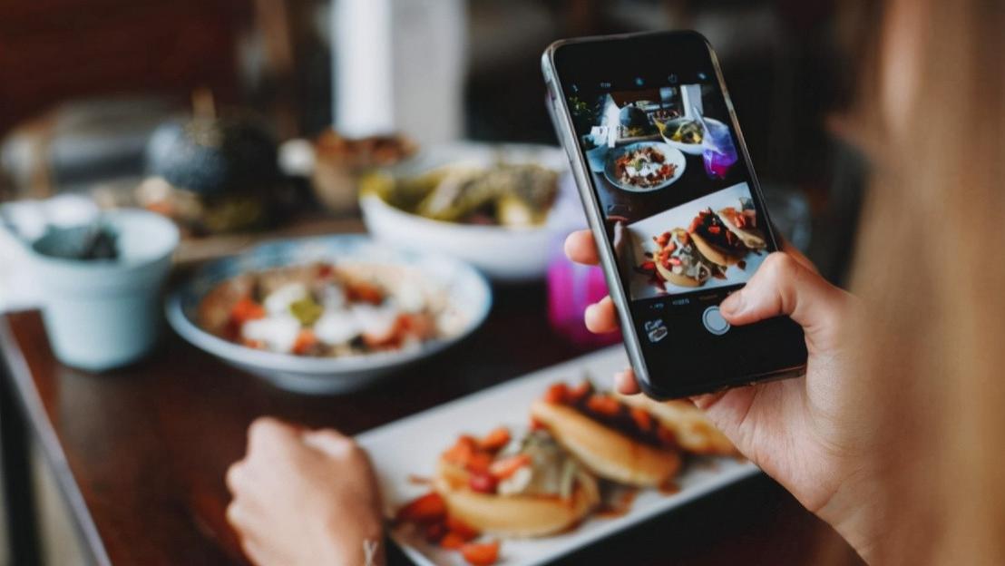 奶茶|探店1分钟狂赚70万，美食探店赚的是谁的钱？