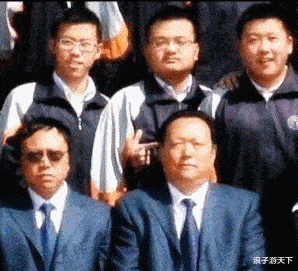 4G|女票电脑上有个 1.4G 的文件夹，点开后差点崩溃了