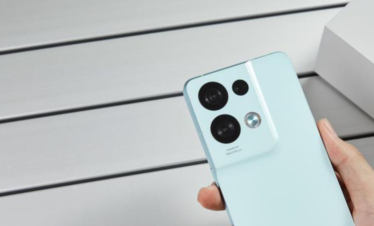 oppo reno|专业摄影师也爱不释手,Reno8 Pro+拍出的水花人像,你打多少分?