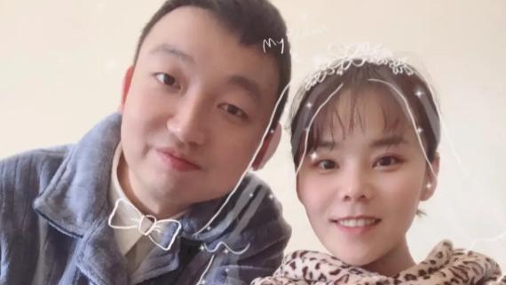 姚策|熊磊深夜思念姚策，晒4年前朋友圈情深意切，网友：又没流量了？