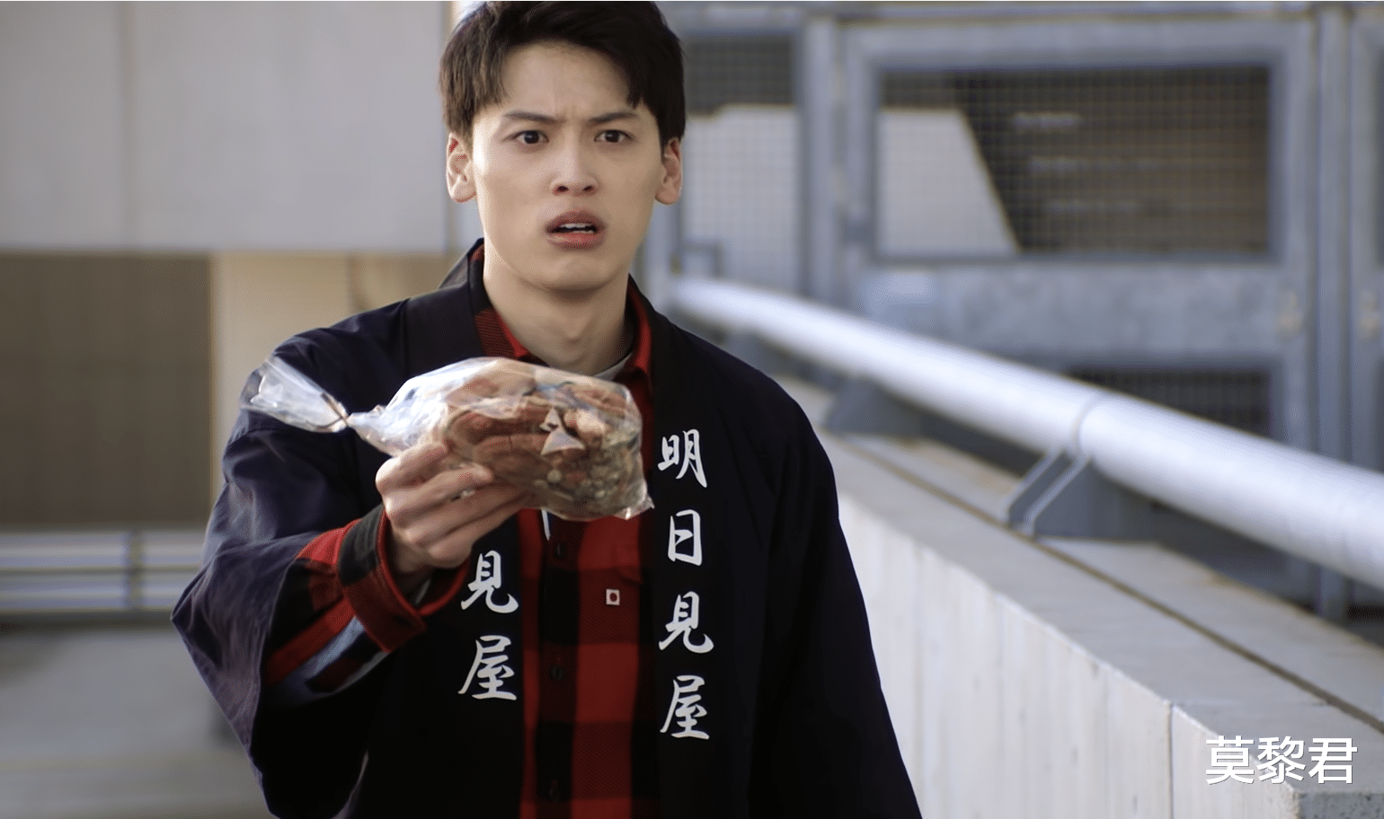 acgn漫评|德凯奥特曼：建议改名，烧饼推销达人！