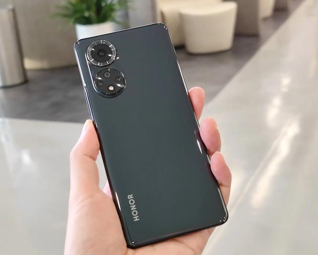 荣耀|想给爸爸换部手机,换什么手机好?